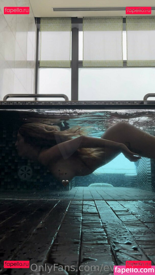 Eva Cadiza / cadiza2323 / camilaalexacadiz / evacadiza Onlyfans Photo Gallery 