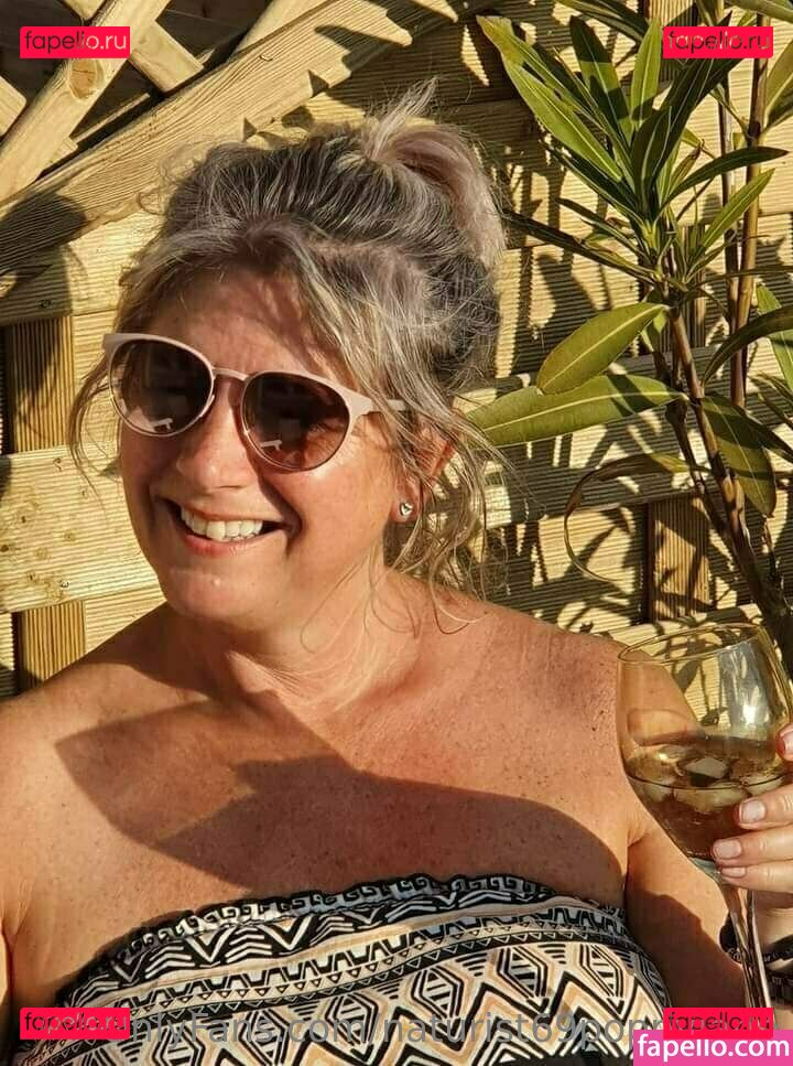 naturistpoppy / thelinenpoppy