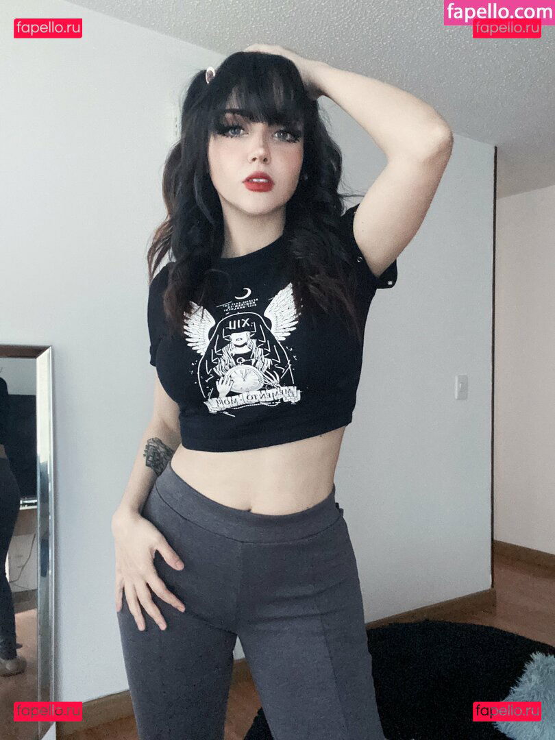 Itsmidna / Mirna Vegas / ashprincessmidna / itsmidnaa Onlyfans Photo Gallery 