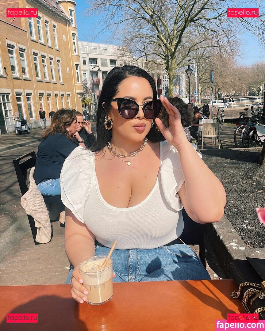 Zina Hadid / moroccanzina_ / therealzinax / zina_hadid / zinahadid Onlyfans Photo Gallery 