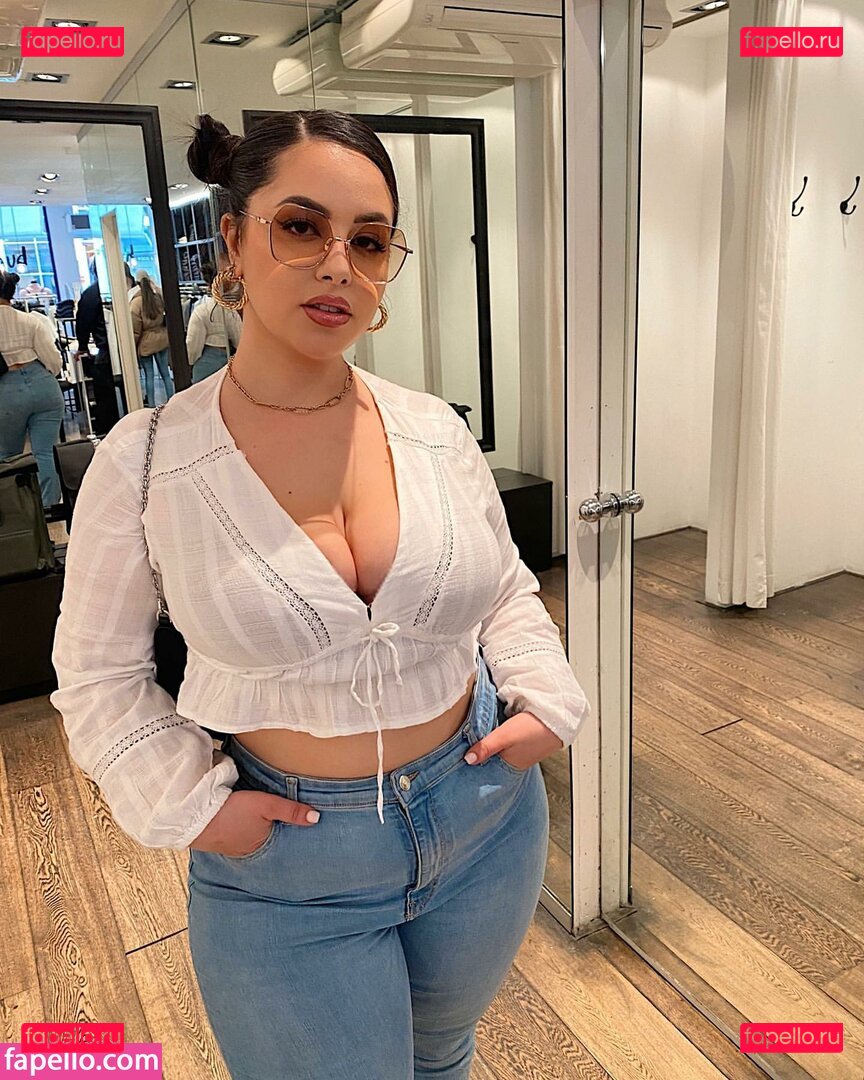 Zina Hadid / moroccanzina_ / therealzinax / zina_hadid / zinahadid Onlyfans Photo Gallery 