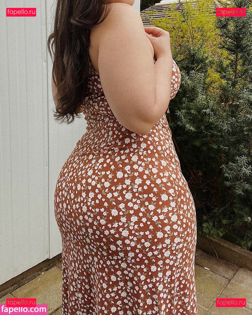 Zina Hadid / moroccanzina_ / therealzinax / zina_hadid / zinahadid Onlyfans Photo Gallery 