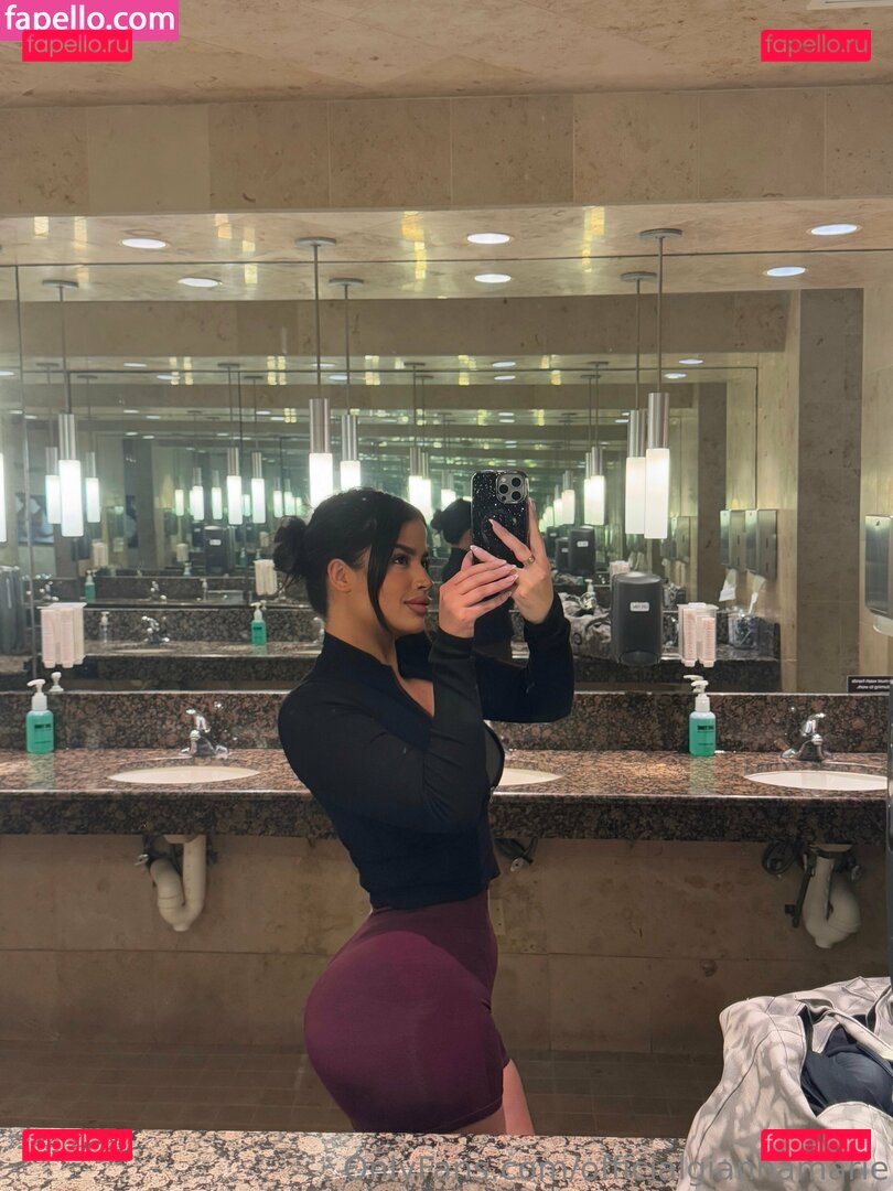 officialgiannamarie / officialgiannamariexx Onlyfans Photo Gallery 
