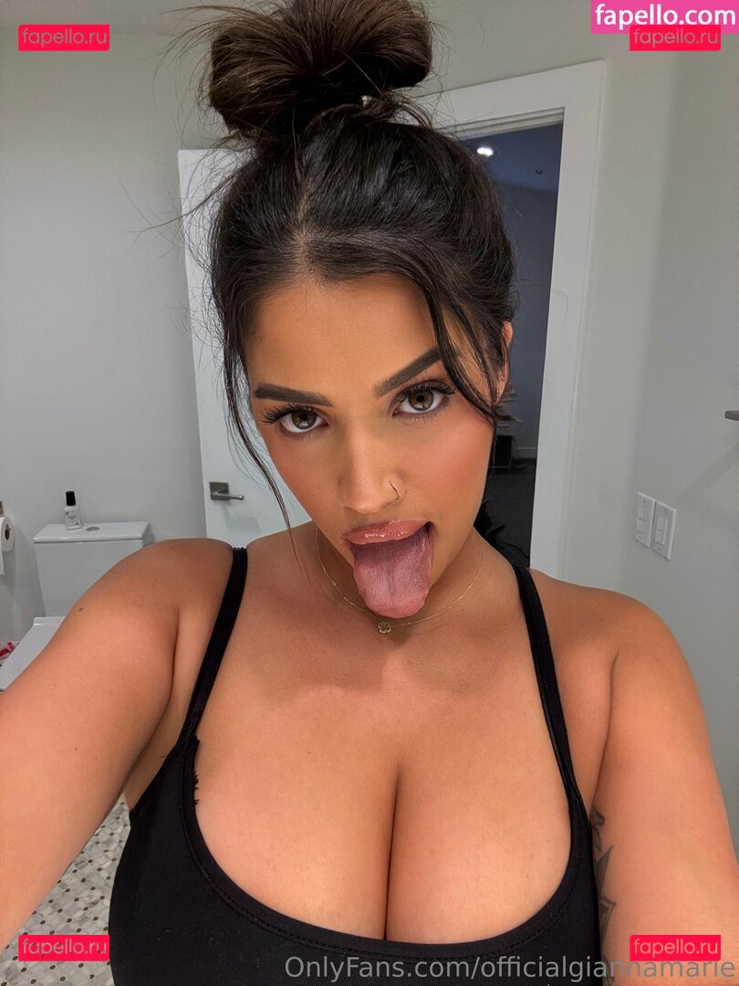 officialgiannamarie / officialgiannamariexx Onlyfans Photo Gallery 