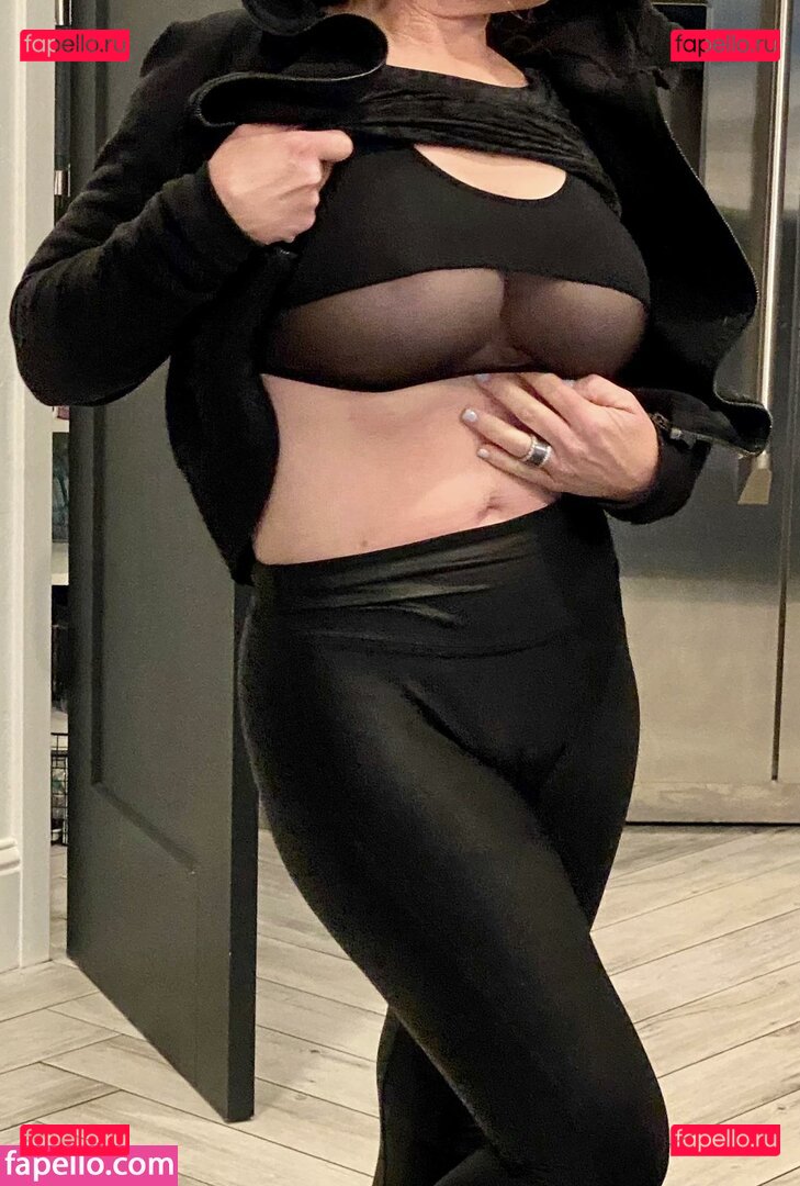 Hannah Hunter / hannahh718 / secretlifeofhotwife Onlyfans Photo Gallery 