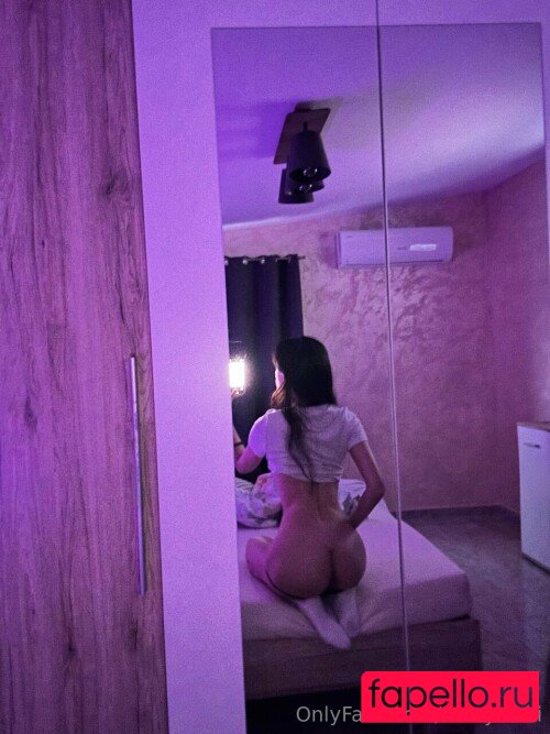 FancyVikki / vixivik Nude Onlyfans Photo 23
