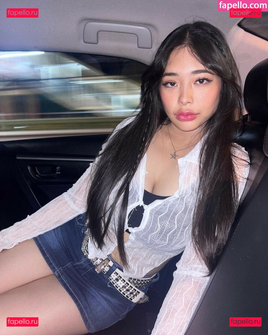 emme / emmeback / emmepnp / rainbowenergybar Onlyfans Photo Gallery 