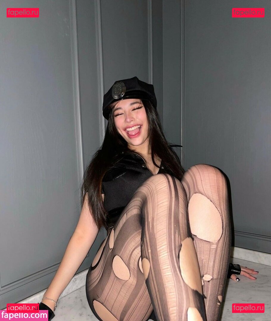 emme / emmeback / emmepnp / rainbowenergybar Onlyfans Photo Gallery 