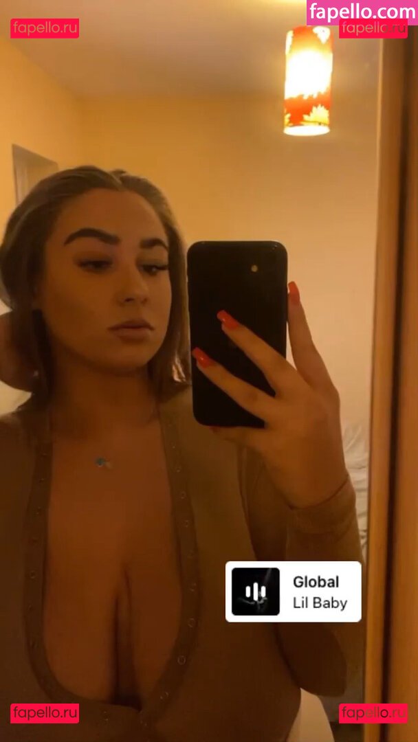 Caitlin G / caitlinvip / realmsofmymind Onlyfans Photo Gallery 