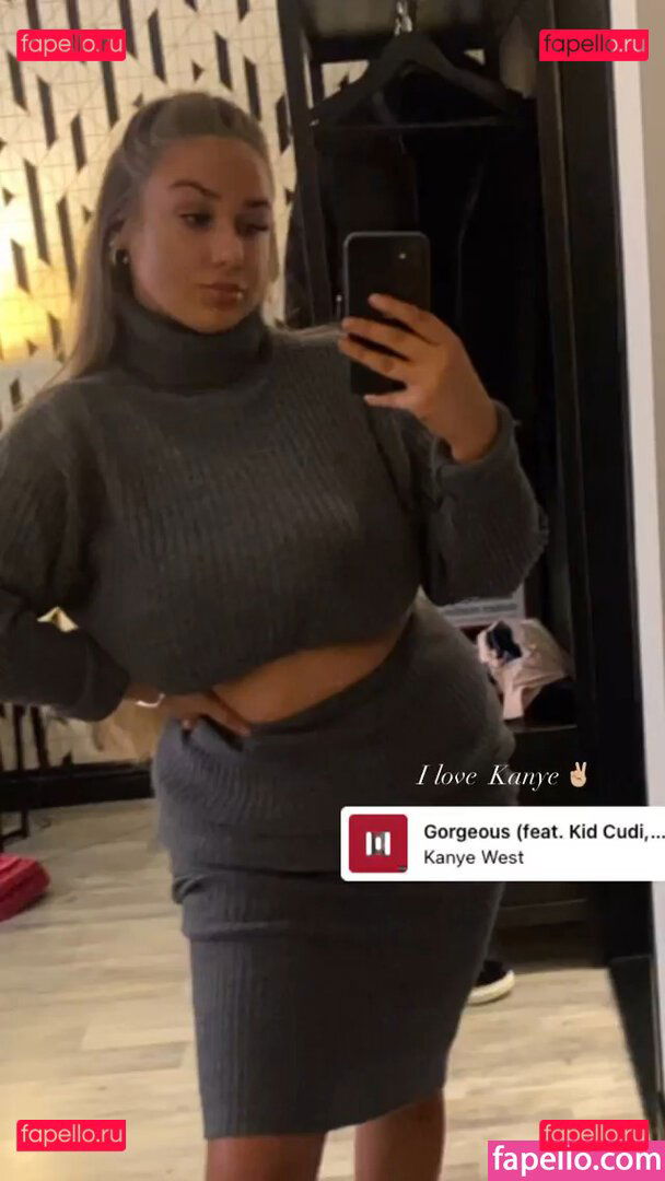 Caitlin G / caitlinvip / realmsofmymind Onlyfans Photo Gallery 