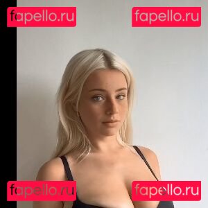 Shinylikeclara / https: / imclaramelons Onlyfans Photo Gallery 