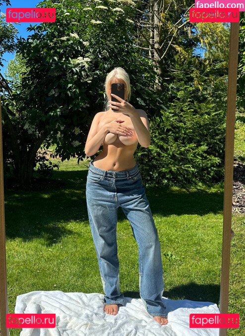 Shinylikeclara / https: / imclaramelons Onlyfans Photo Gallery 