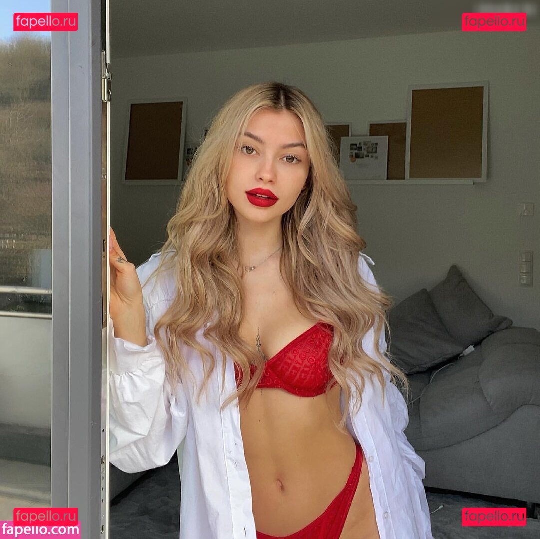 Linuschka / linabmn Onlyfans Photo Gallery 