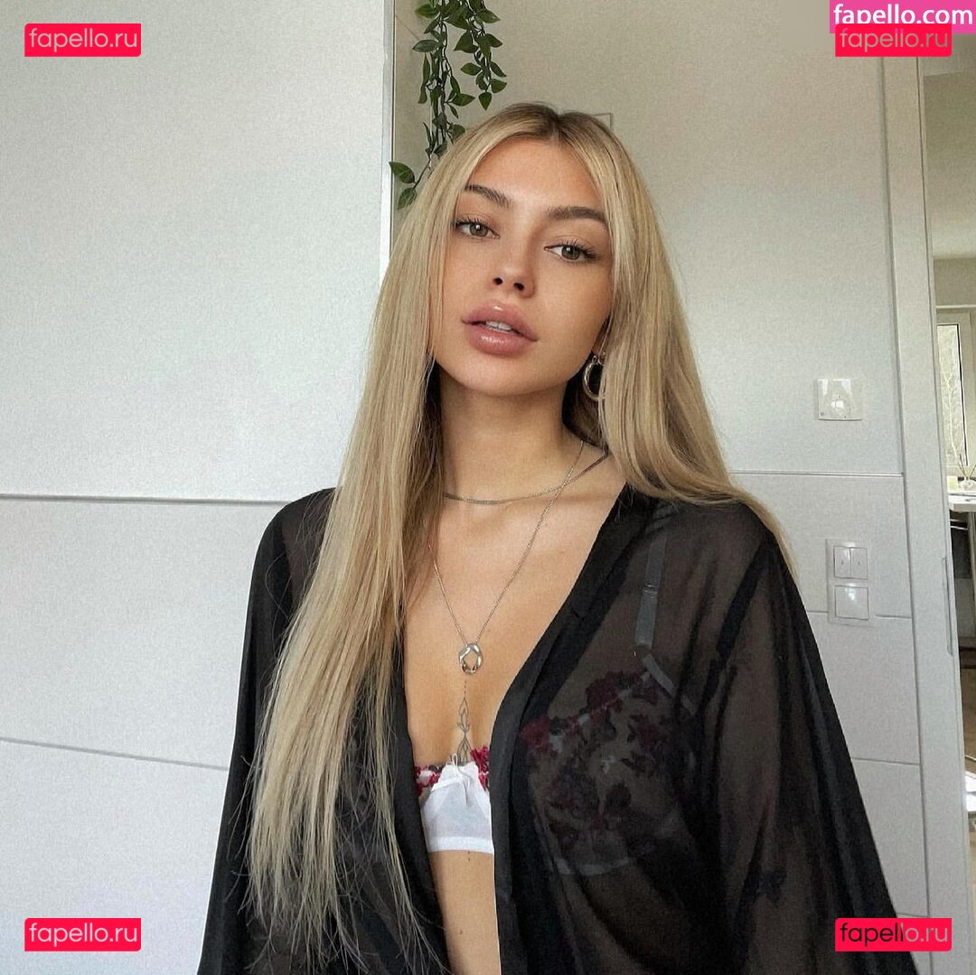 Linuschka / linabmn Onlyfans Photo Gallery 