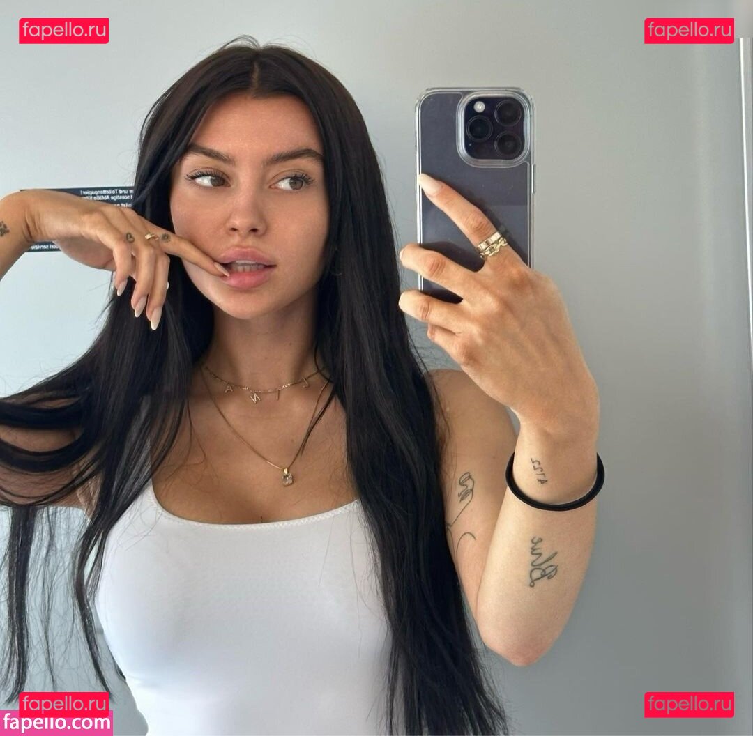 Linuschka / linabmn Onlyfans Photo Gallery 