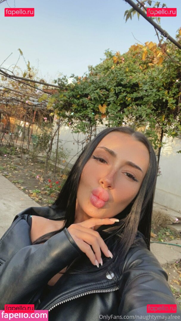 glitterparis / luxeparisfree Onlyfans Photo Gallery 