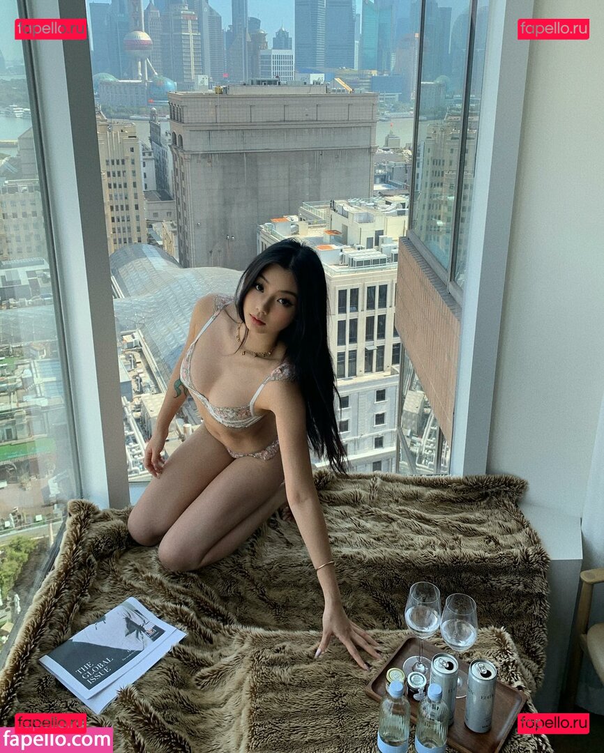 zigechez / 紫格 Onlyfans Photo Gallery 