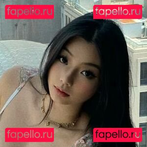 zigechez / 紫格 Onlyfans Photo Gallery 