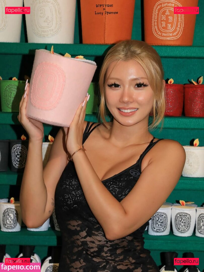 zigechez / 紫格 Onlyfans Photo Gallery 