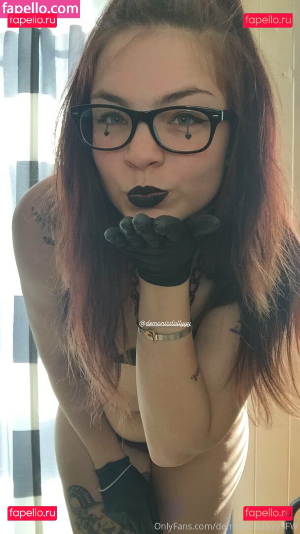 ciricesinssfw / ficcew_s Onlyfans Photo Gallery 