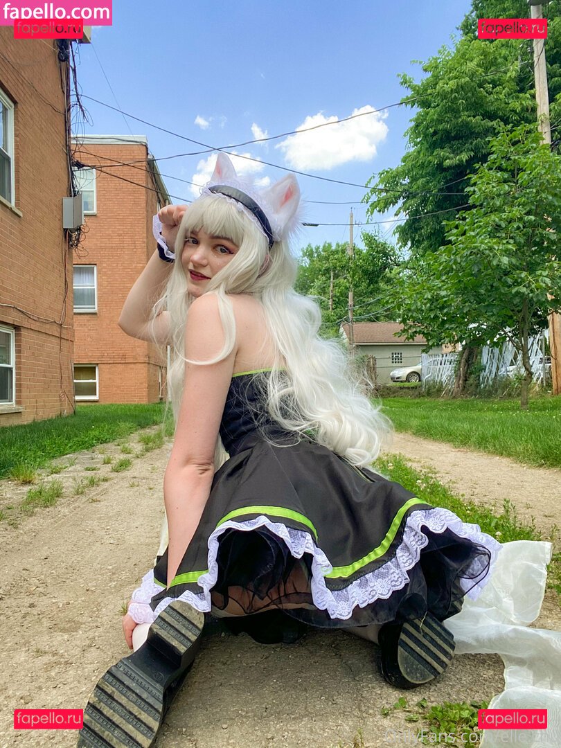 elle.chu / ellechu11 / many_rats_in_a_coat Onlyfans Photo Gallery 