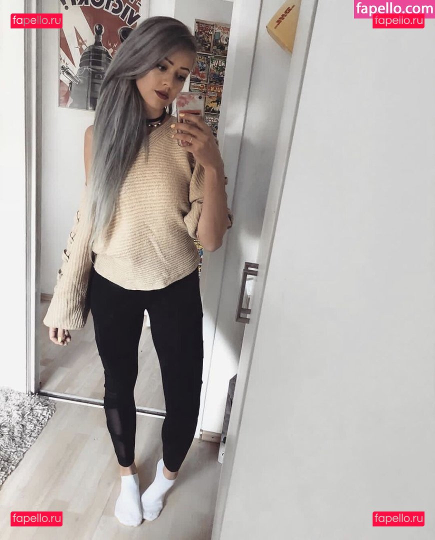 Farbenfuchs / Leslie / farbenfuchs_ Onlyfans Photo Gallery 