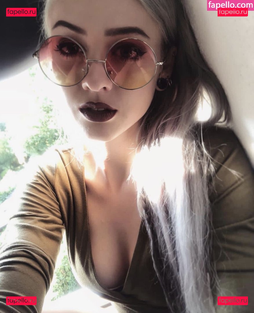 Farbenfuchs / Leslie / farbenfuchs_ Onlyfans Photo Gallery 