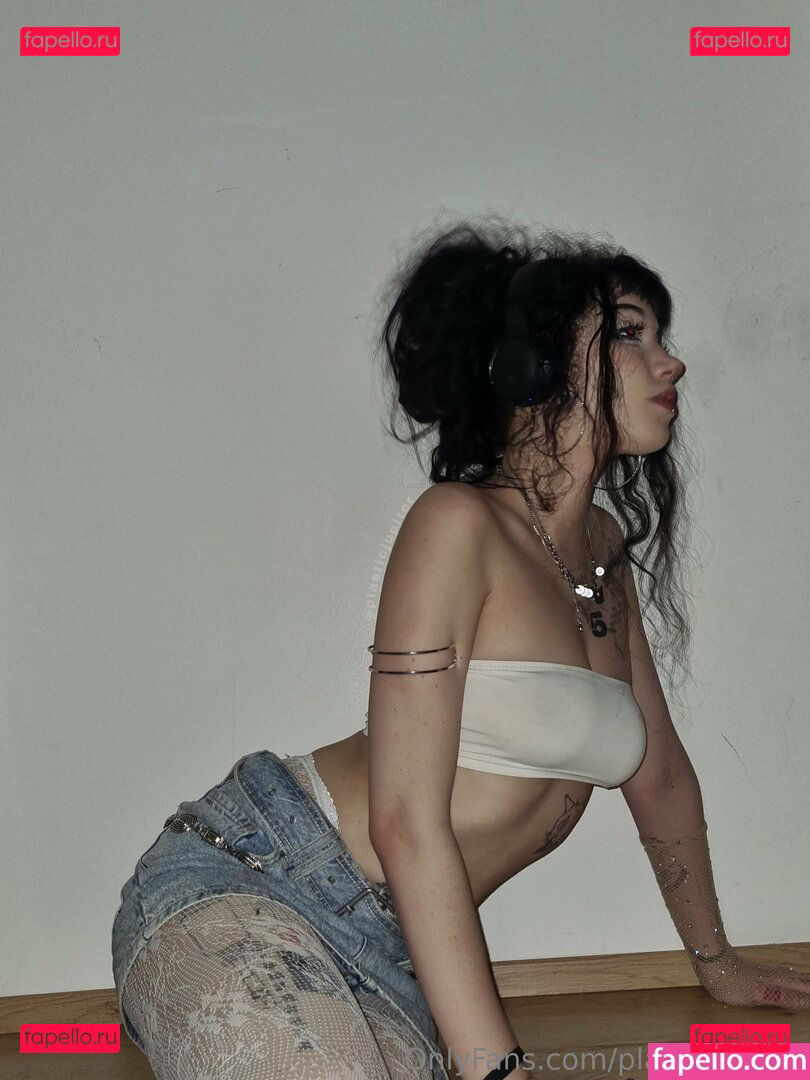 Plasticjupiter / arlenv1 / plasticneptune / victoria Onlyfans Photo Gallery 