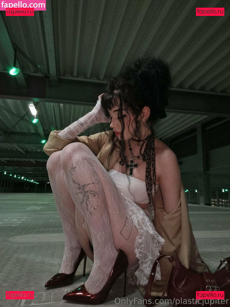 Plasticjupiter / arlenv1 / plasticneptune / victoria Onlyfans Photo Gallery 