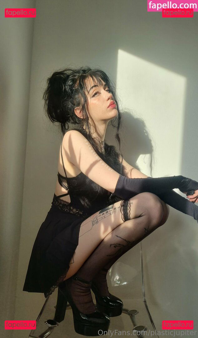 Plasticjupiter / arlenv1 / plasticneptune / victoria Onlyfans Photo Gallery 