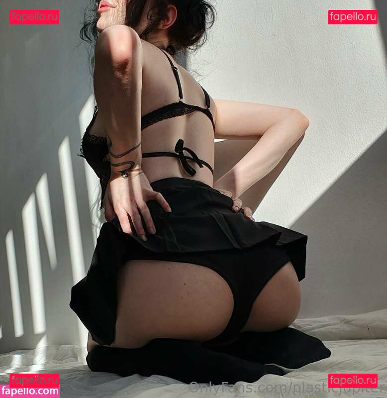 Plasticjupiter / arlenv1 / plasticneptune / victoria Onlyfans Photo Gallery 