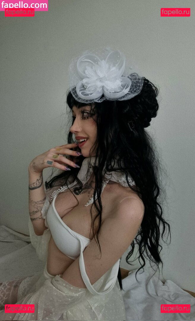 Plasticjupiter / arlenv1 / plasticneptune / victoria Onlyfans Photo Gallery 