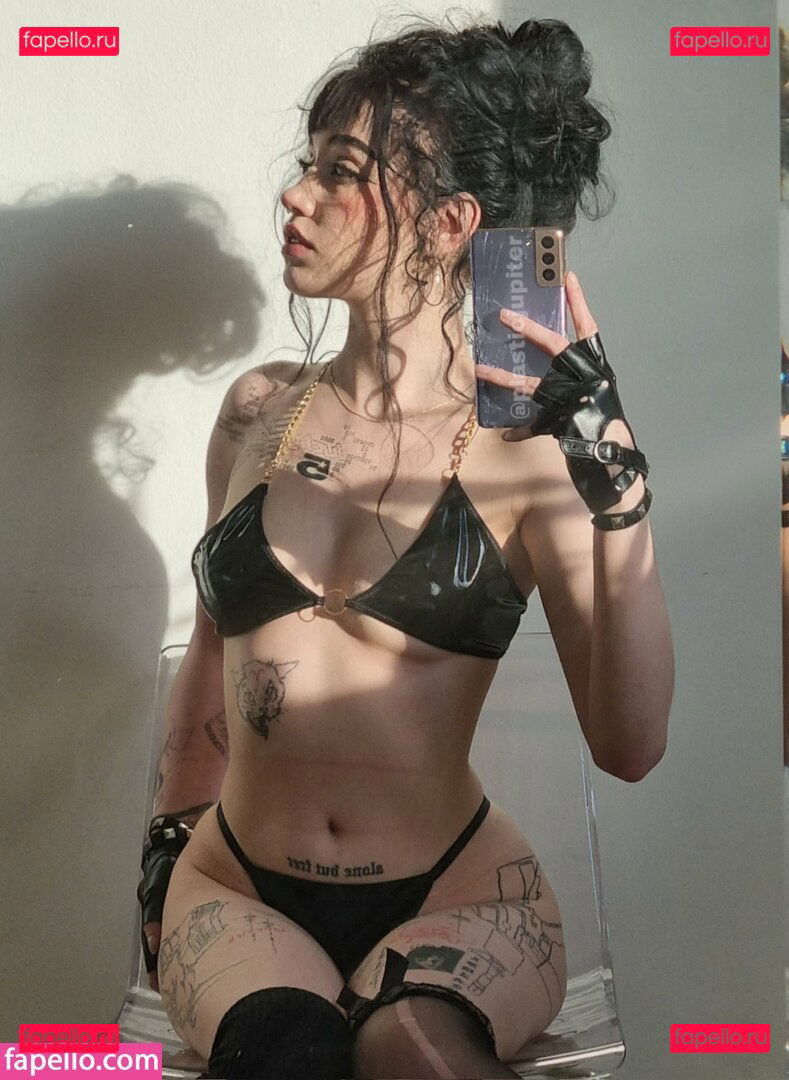 Plasticjupiter / arlenv1 / plasticneptune / victoria Onlyfans Photo Gallery 