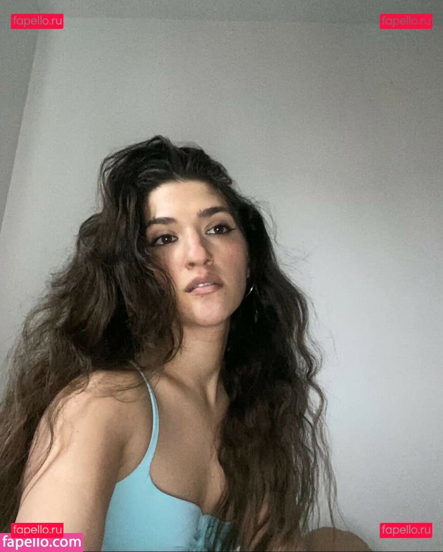 emmaagassi / emmababy2322 Onlyfans Photo Gallery 