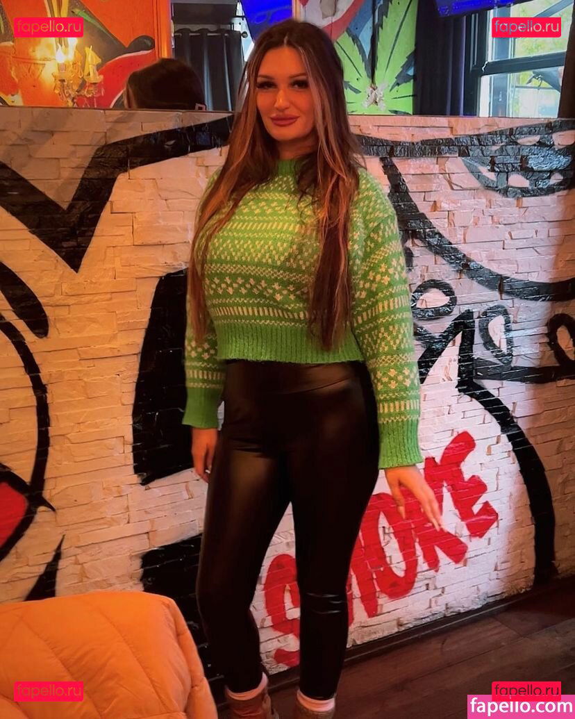 Rhi.clare_ / RhiClare / https: / rhiannonclare Onlyfans Photo Gallery 