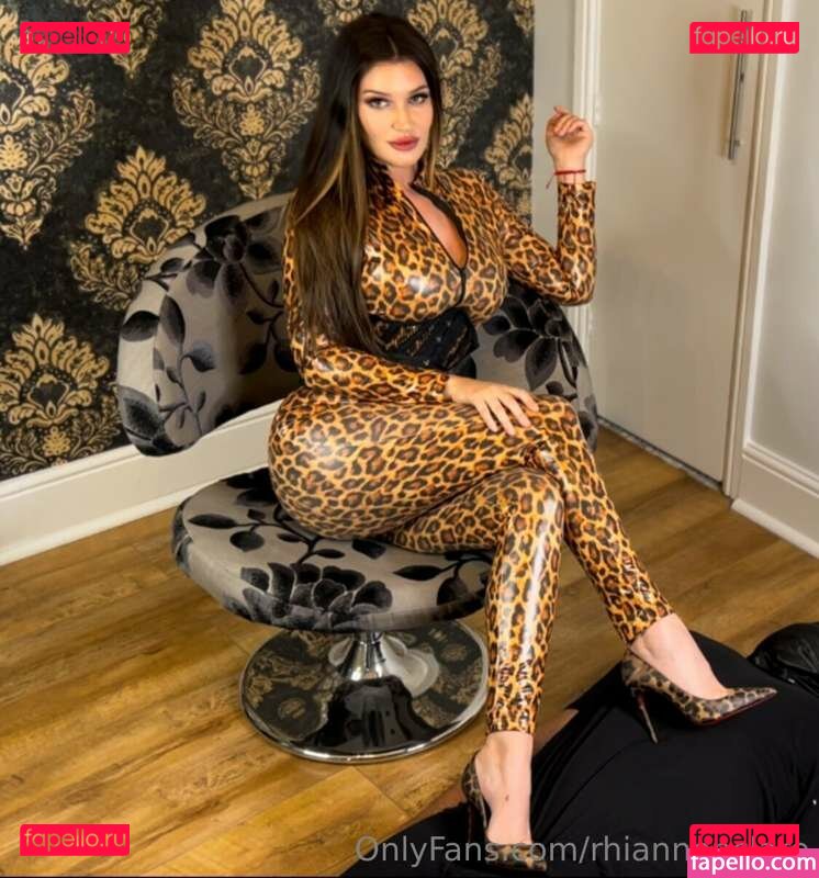 Rhi.clare_ / RhiClare / https: / rhiannonclare Onlyfans Photo Gallery 