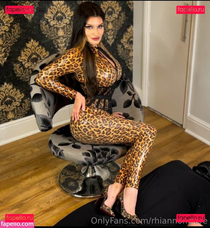 Rhi.clare_ / RhiClare / https: / rhiannonclare Onlyfans Photo Gallery 