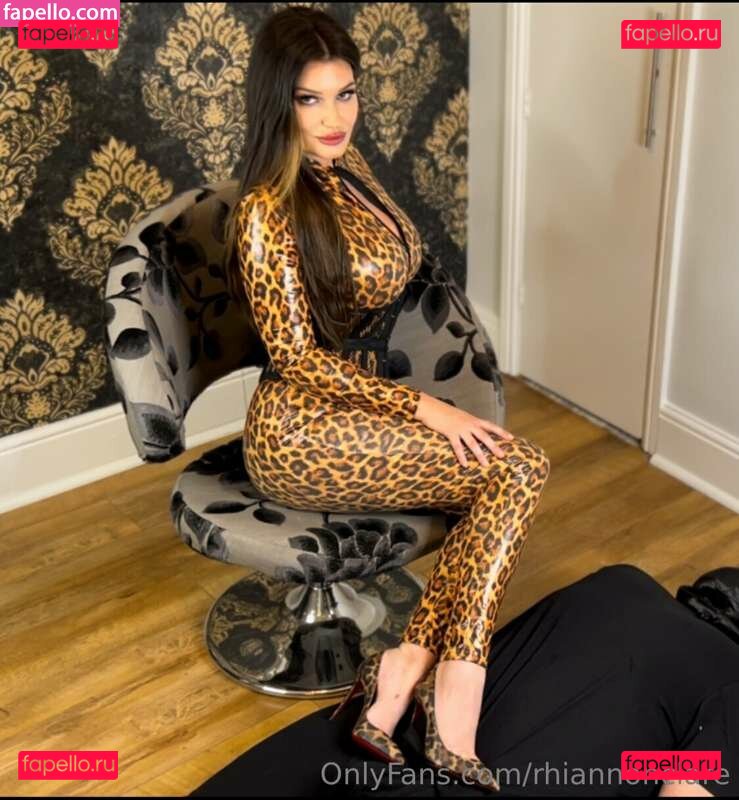 Rhi.clare_ / RhiClare / https: / rhiannonclare Onlyfans Photo Gallery 