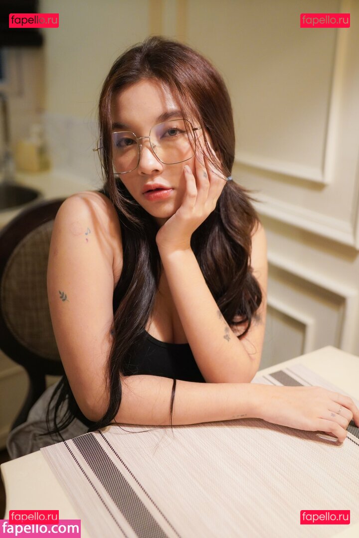 iris_adamsone / irisadamsone Onlyfans Photo Gallery 