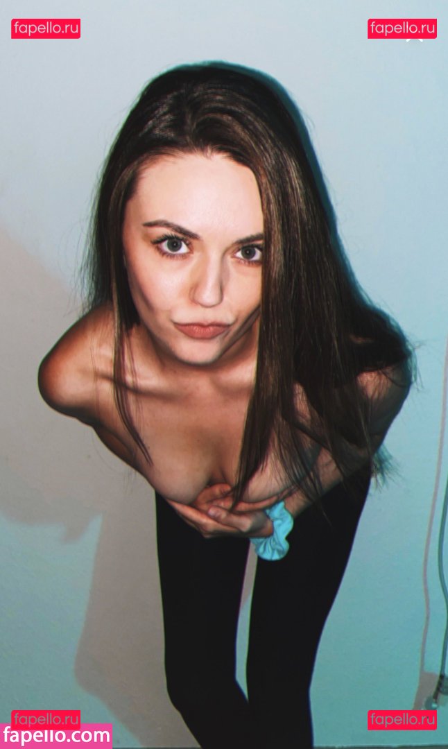 Girl On Cinema / girloncinema Onlyfans Photo Gallery 