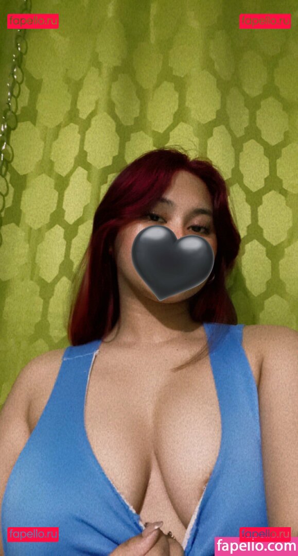 Straw / Strwbrrsh / strawbootyy / strawbystraw