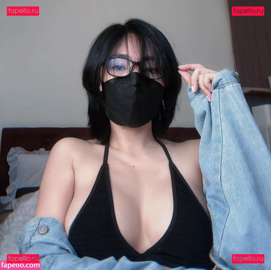 Poon Wrunya / pop_warunya / thebigpoonmama Onlyfans Photo Gallery 