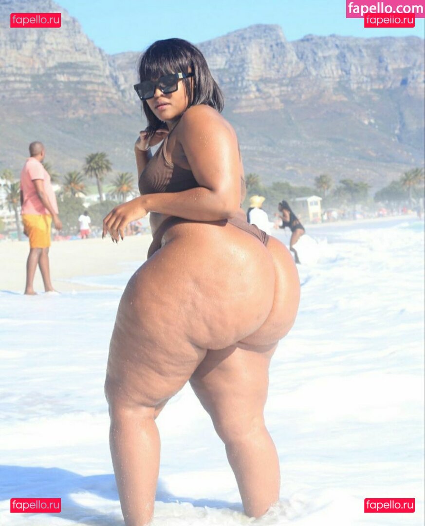 Seipati Moholo / seipati_bigmamar / seipati_moholo