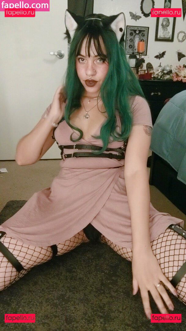 otterbee / otterbeecreative Onlyfans Photo Gallery 