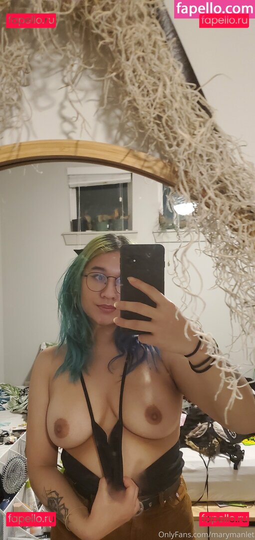 C0ckLesnar / Marymanlet / maryann.buonya Onlyfans Photo Gallery 