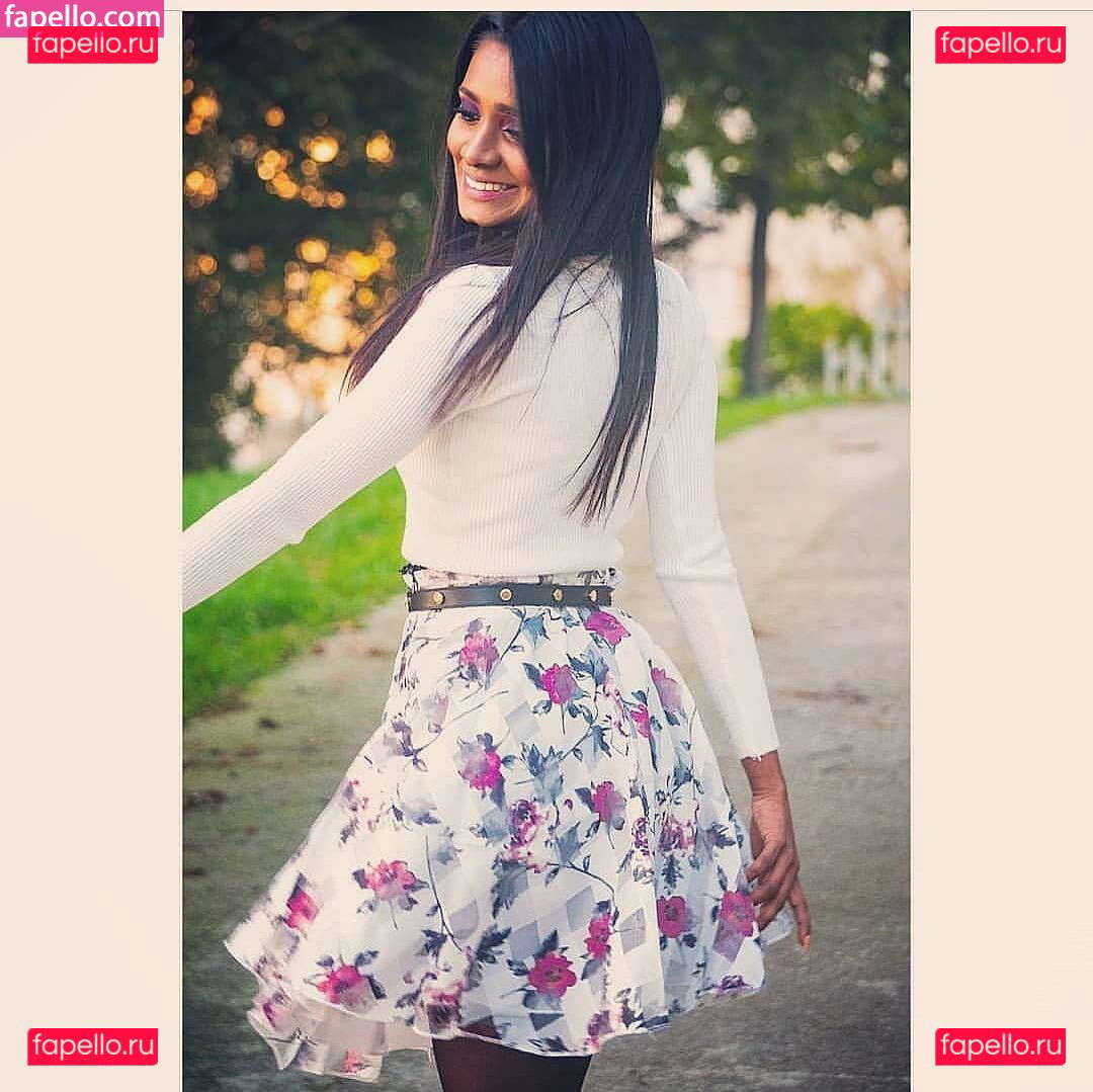 Resha Antony / ellynbabe / ellynxoxxo / reshaantony Onlyfans Photo Gallery 