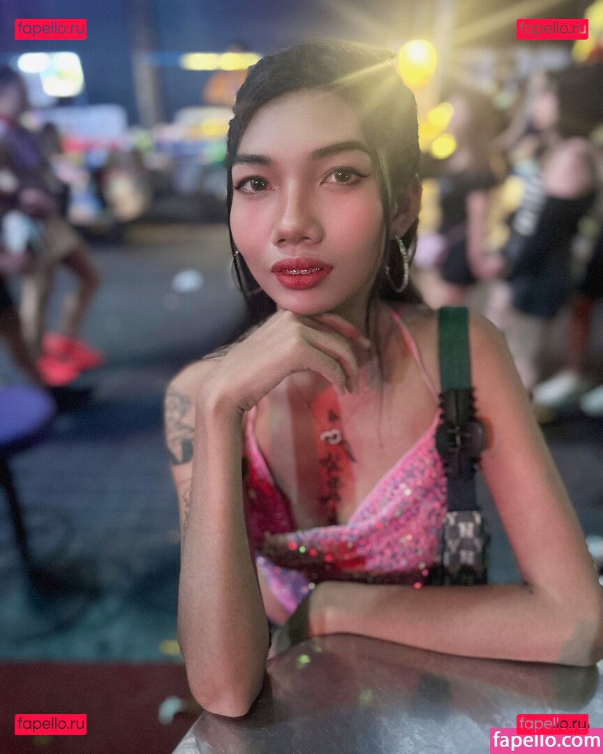 Yuna Sky / iamyunasky Onlyfans Photo Gallery 