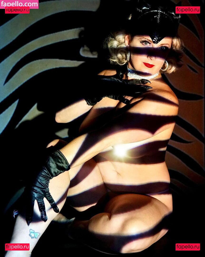 Amanda Smolen / Candy Applebottom / candyapple1983 / candyapplebottom77 Onlyfans Photo Gallery 