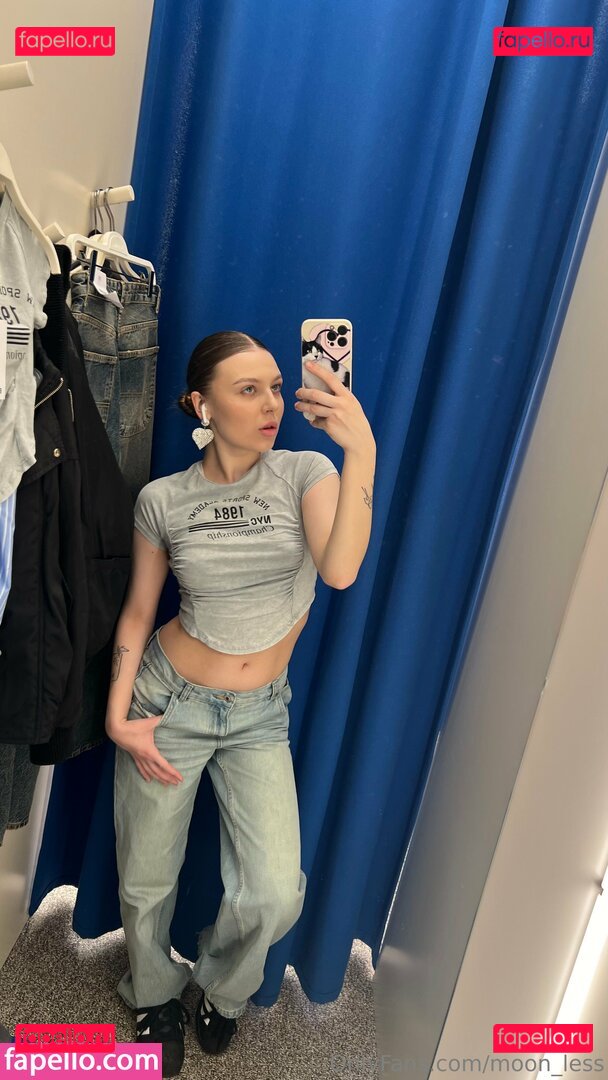 Kleo / moon_less / moonless_sa Onlyfans Photo Gallery 