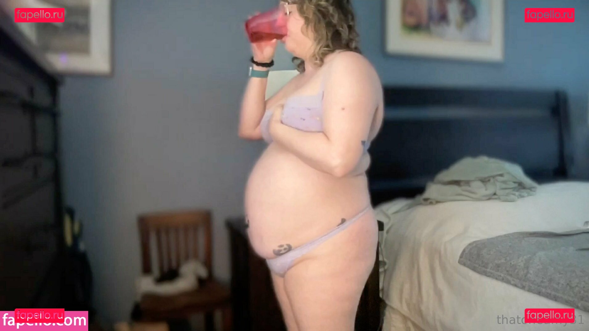 thatoneamy44 Onlyfans Photo Gallery 